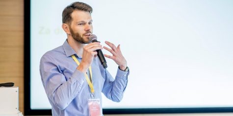 spotkanie w Google Artefakt