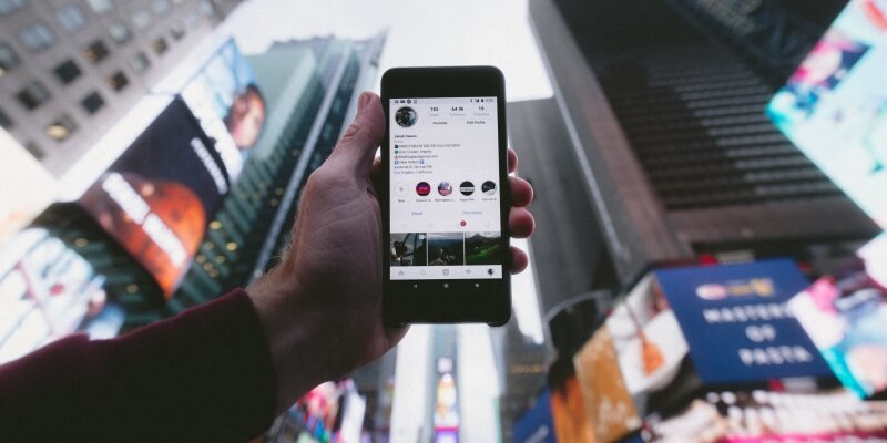 Jak zachęcić pracowników do udostępniania, lajkowania firmowych social mediów?